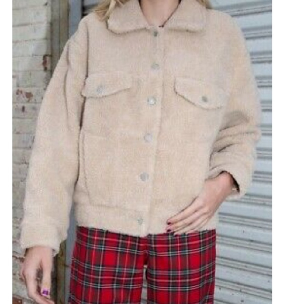 Brandy Melville teddy coat